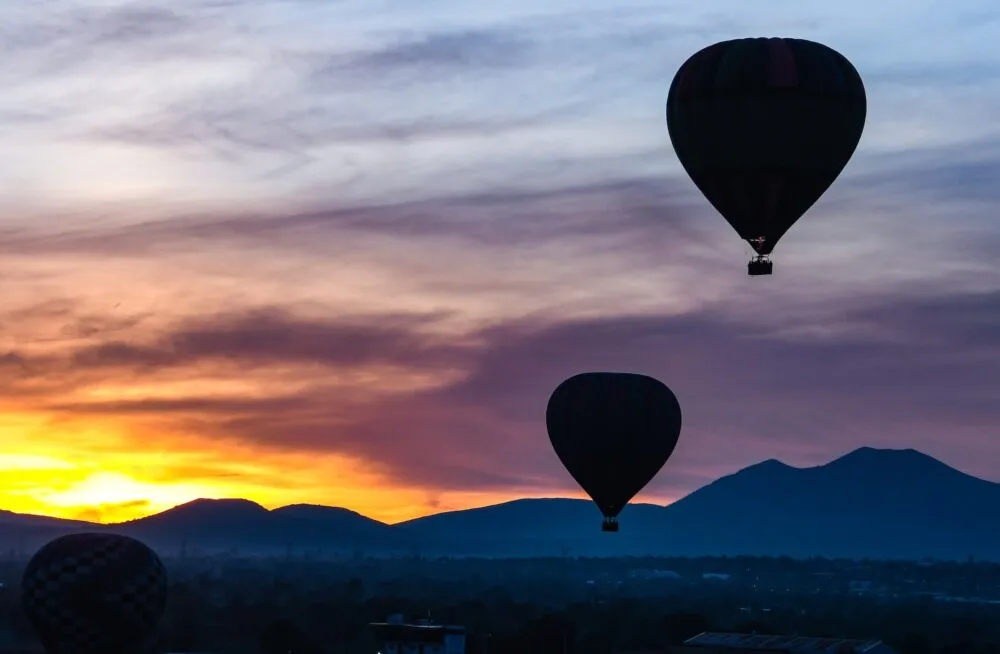 Mexico Theotihuacan Ballonvaart Schaduw Zon