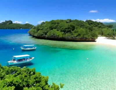 Yaeyama-eilanden met boten op Okinawa, Japan