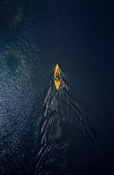 kayakken in costra rica bij de arenal vulcano