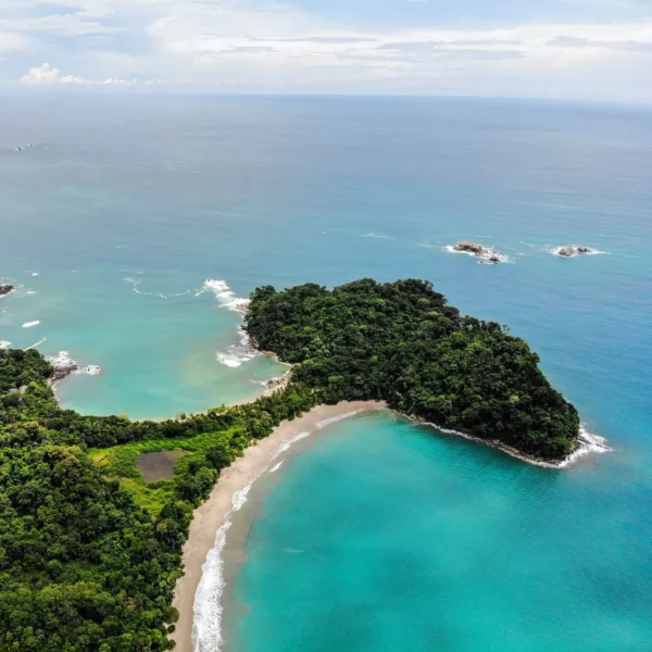 Walvisstaartachtige vorm Manuel Antonio, Costa Rica.