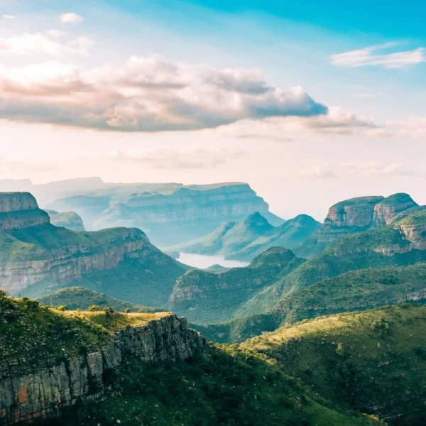 Bergen en ravijnen van Blyde River Canyon in Zuid-Afrika.