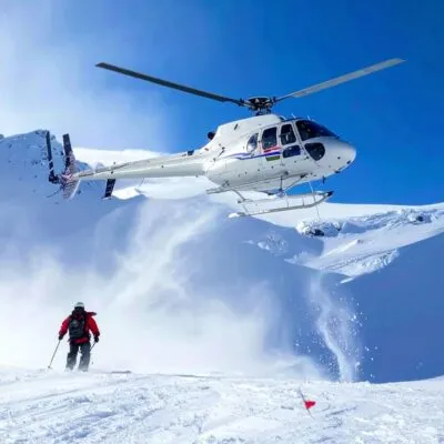 Helikopter skiën in IJsland.