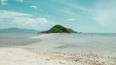 Diep Son Island Beach Vietnam